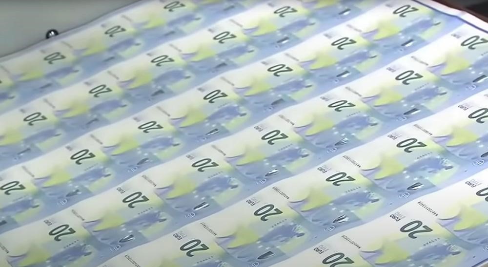 美元疲软掀全球股市热潮，美国投资者因“害怕错过”或将大举进军海外市场(图1)